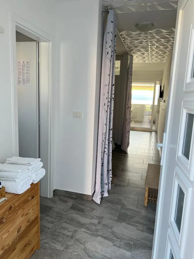 Apartmenthaus Suskovic Insel Krk Omišalj 0*,  Croazia