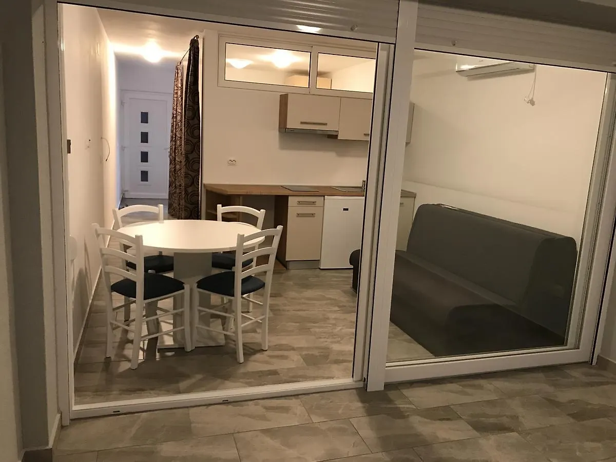 Apartmenthaus Suskovic Insel Krk Omisalj 0*,  Croatia